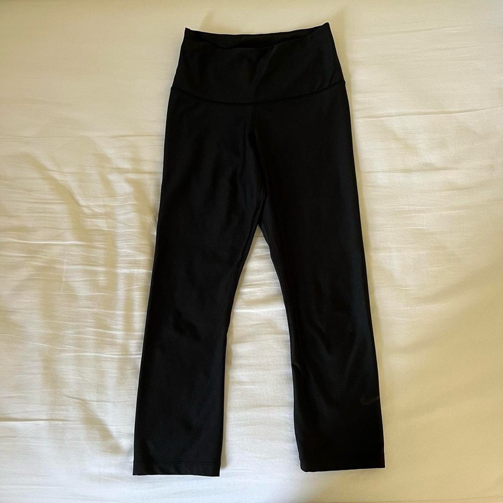 nike dry fit cropped leggings